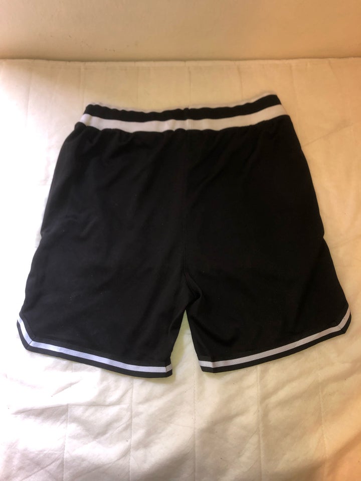 Shorts, Chicago , str. S