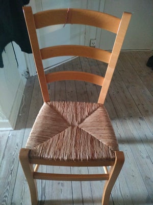 Spisebordsstol, Sidde højde: 46 cm
Dybde: 36 cm
Højde: 87 cm