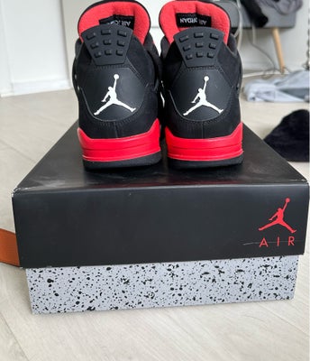 Sneakers, Air Jordan Thunder Red, str. 43,  Rød sort ,  Næsten som ny, Brugt meget lidt, str 43