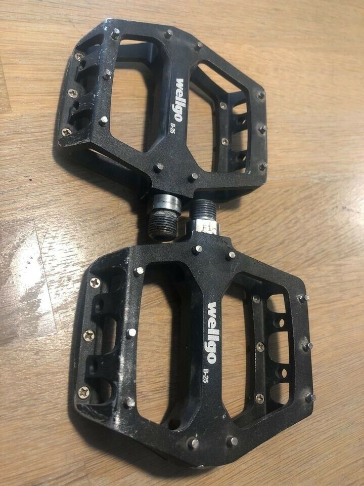 Pedaler, Wellgo B25 CNC Alloy Flat Pedals