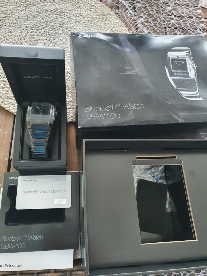 Smartwatch discount sony ericsson