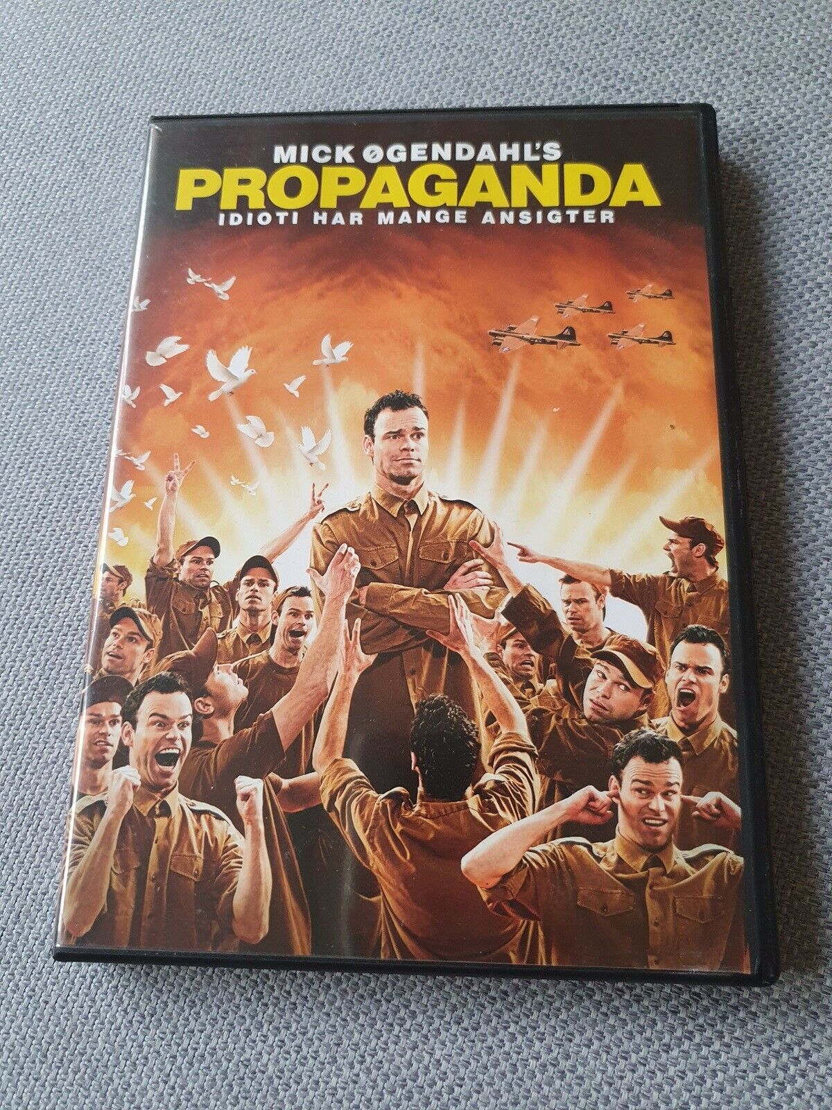 basen jøde køleskab Propaganda, instruktør Mick Øgendahl, DVD – dba.dk – Køb og Salg af Nyt og  Brugt