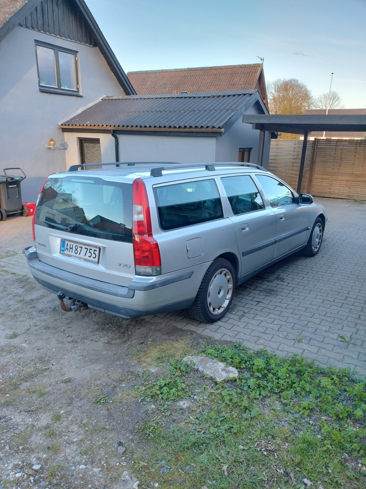 Volvo V70, 2,4 170 7prs, Benzin
