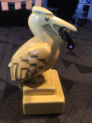 Fyldepen, Montblanc nr. 24, vintage  ca. 1960 samt sjælden fyllepens figur fra pelikan
sælges samlet