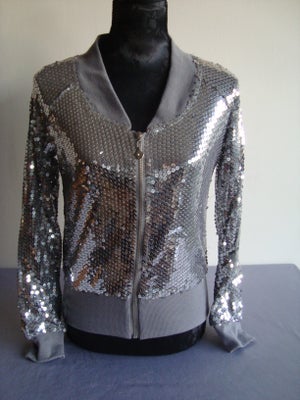 Jakke, str. 38, QED London,  Sølv paliet jakke,  100% Polyester,  Næsten som ny, Medium.

Style : NL
