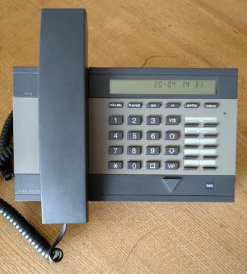 Bordtelefon, KIRK, DELTA TRIO, Perfekt, Fastnet telefon med frontbetjent tastatur, display med ur, n