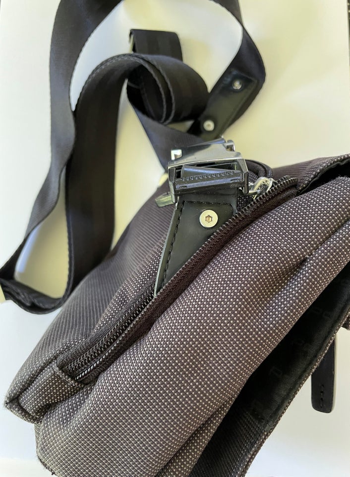 Crossbody, Porsche Design