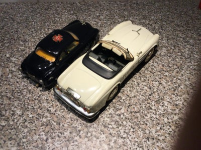 Andre samleobjekter, Blik biler bmv 507 og en schuco brandbil, Her sælges gammelt legetøj i form af 