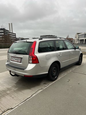 Volvo V50, 1,6 D Kinetic, Diesel, 2007, km 313500, 5-dørs, Volvo V50 1.6D 110 HK
Årgang: 2007
Km: 31