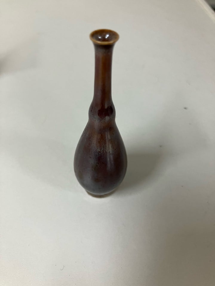 Keramik, Miniature vase