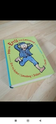 Bogen om Emil fra Lønneberg, Astrid Lindgren, "Bogen om Emil fra Lønneberg" på 460 sider, som indeho