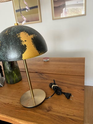 Skrivebordslampe, Oxideret messing lampe
