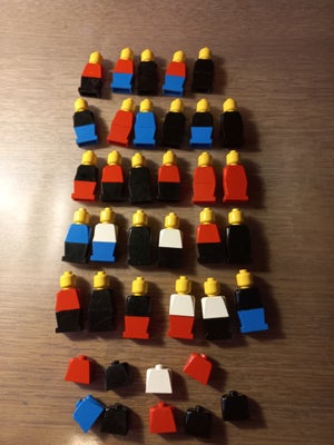 Lego City, Figurer, 29 lego figurer af ældre dato 
9 ekstra torsoer 
Slået op flere steder 
Sender g