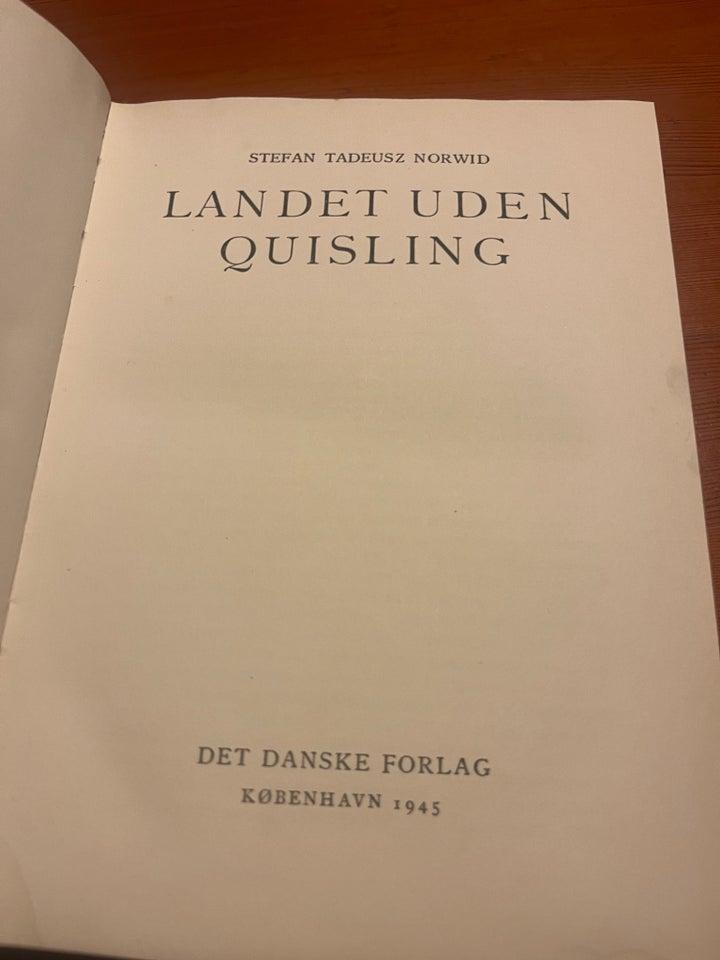 Landet uden Quisling, Stefan Tadeusz Norwid, genre: roman