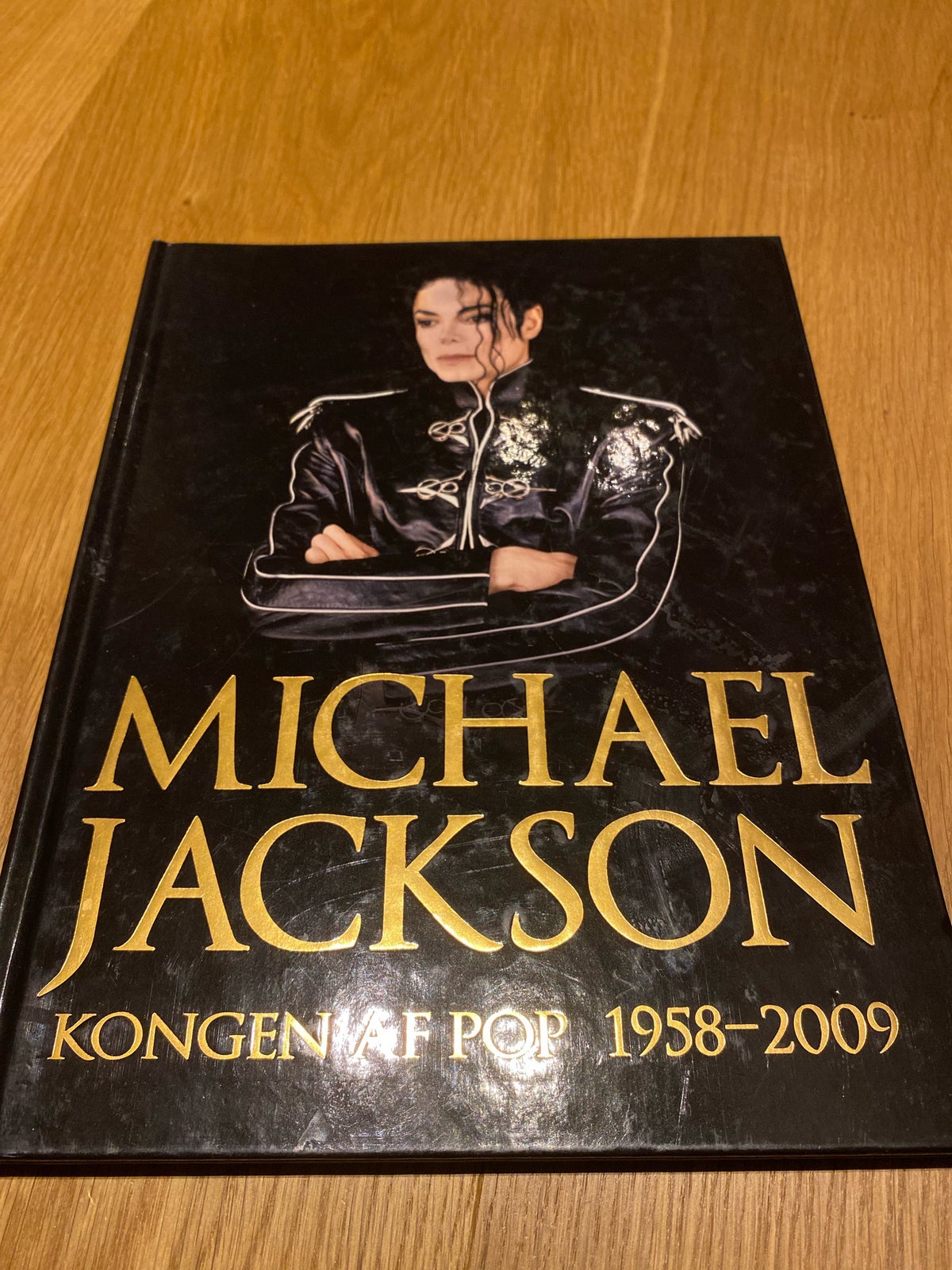 Michael Jackson - Kongen af pop, Chris Roberts