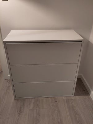 Andet produkt, b: 75 d: 35 h: 75, En udgået IKEA Eket model med tre skuffer. Vi har brugt en vægskin