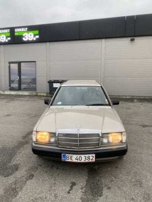 Mercedes 190 E, 2,0 aut., Benzin, aut. 1989, træk, 4-dørs, centrallås, service ok, Mercedes benz w20