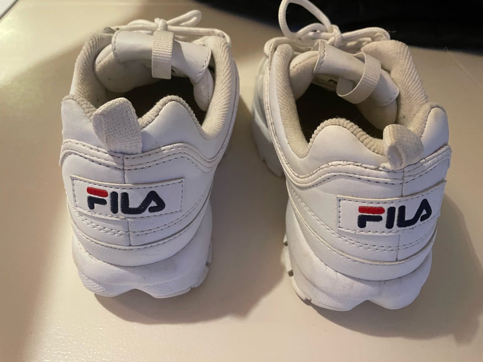 Sneakers, str. 39, Fila