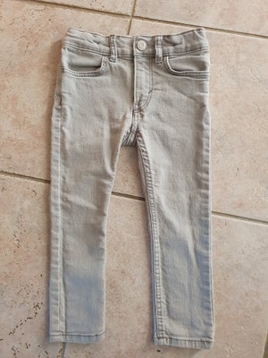 Jeans, Bløde bukser, H&M, str. 98, Lækre bløde grå Jenas 
Justerbar talje
Fra røgfri hjem 
Se også m