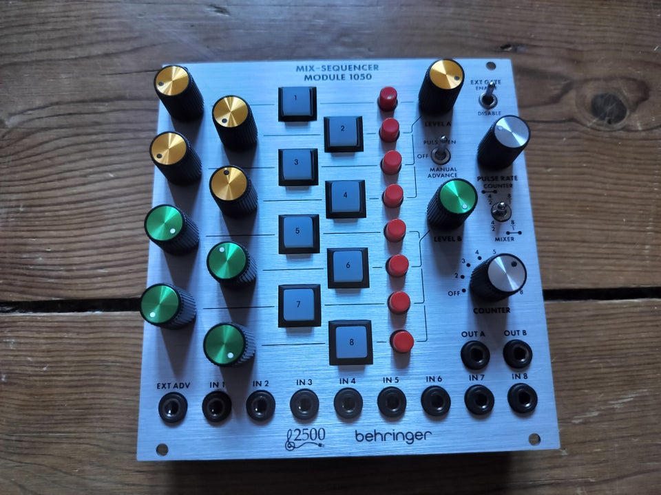 Eurorack, Behringer Mix-sequencer module 1050