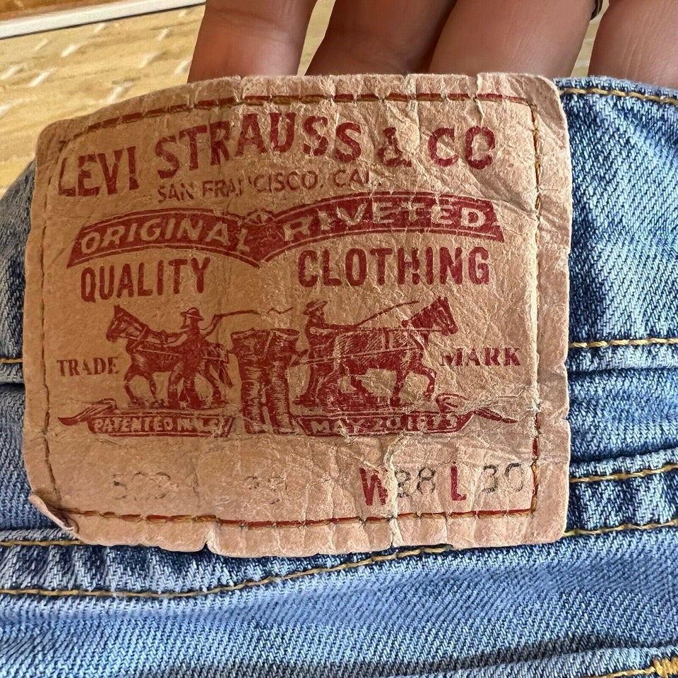 Jeans, Levi Strauss, str. 28