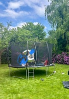 Extra Large Trampoline, 8 months old- perfect