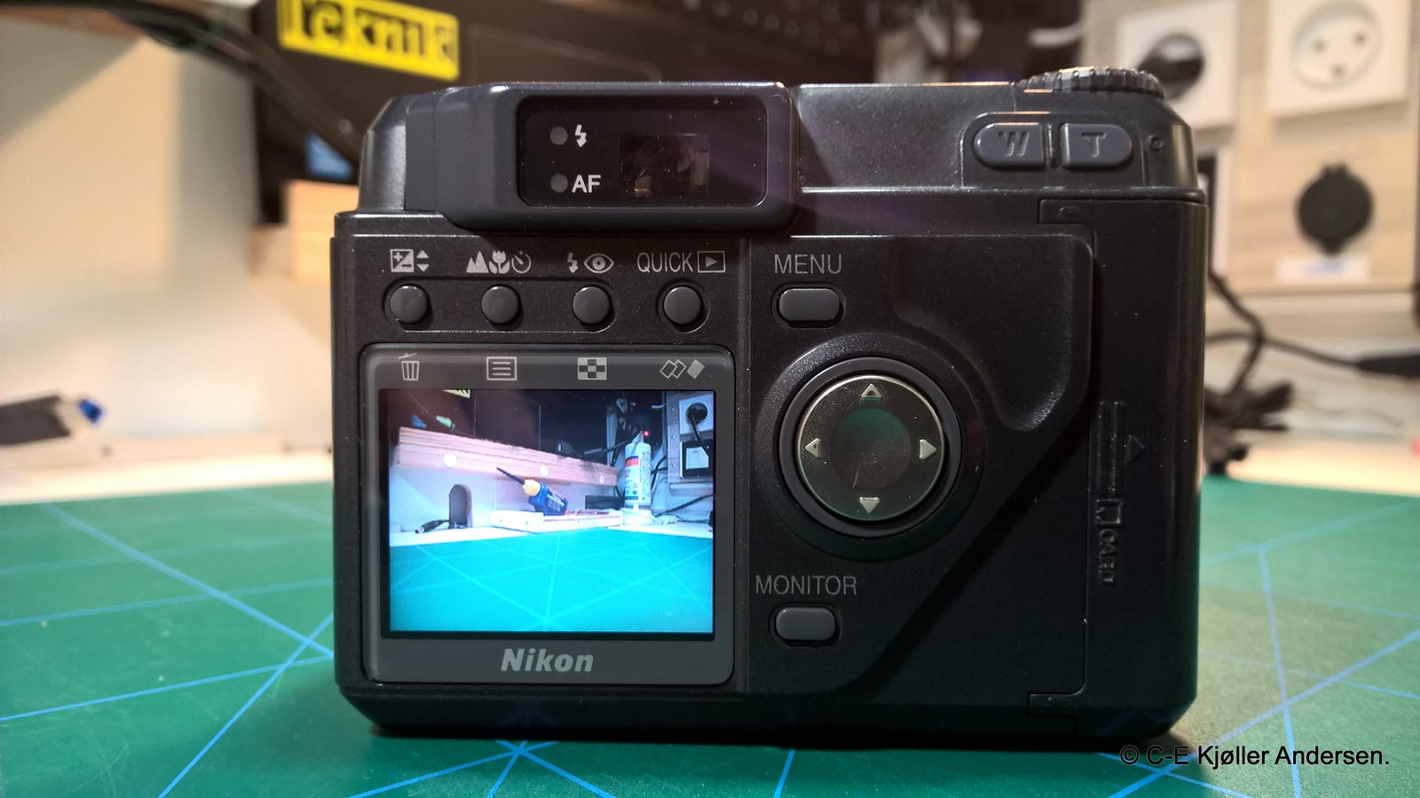 Nikon E880, 3,3 megapixels, 2,5 x optisk zoom