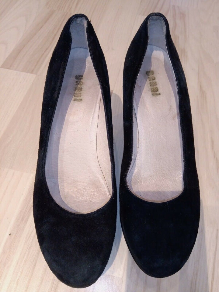 Pumps, str. 37, GANNI