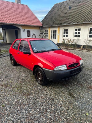 Ford Fiesta, 1,3 Fashion, Benzin, 1998, km 168000, 3-dørs, Sælger denne lækre kasse
Mine forældre kø