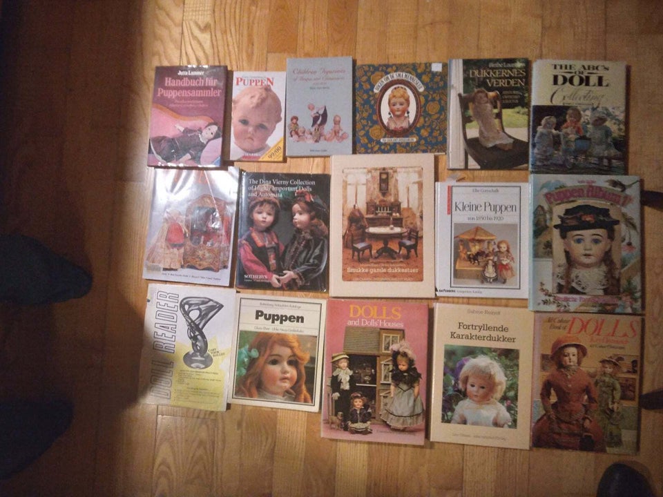 Dukke bøger dansk, tysk , engelske