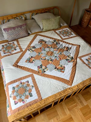 Sengetæppe, Bomuld, b: 161 l: 260, Skøn vintage patchwork quilt i varme og brændte farver - meget ro