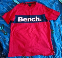 T-shirt, T-shirt, Bench
