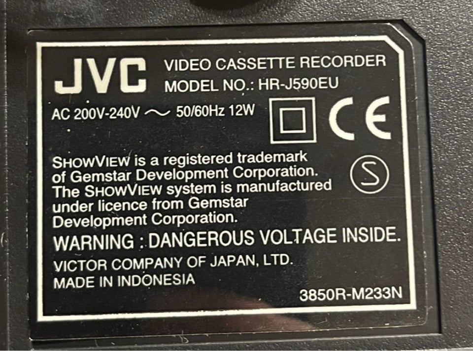 VHS videomaskine, JVC, Hr-j590