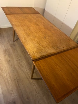 Spisebord, Teaktræ eg, Wegner, b: 90 l: 140, Sælger dette Wegner  AT-316 Teaktræ spisebord 
Arkitekt