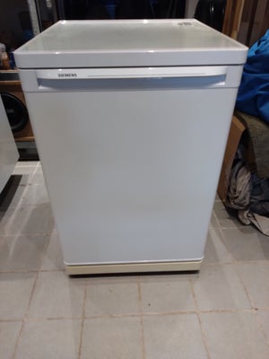 Køle/fryseskab, Siemens, b: 55 d: 60 h: 85, Køleskab med frostbox Hvid lavenergi med glas hylder i k