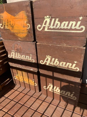Ølkasser, Albani, Ølkasser - Albani
Sælger 6 stk. gamle ølkasser fra Albani
250 kr. pr stk. eller al