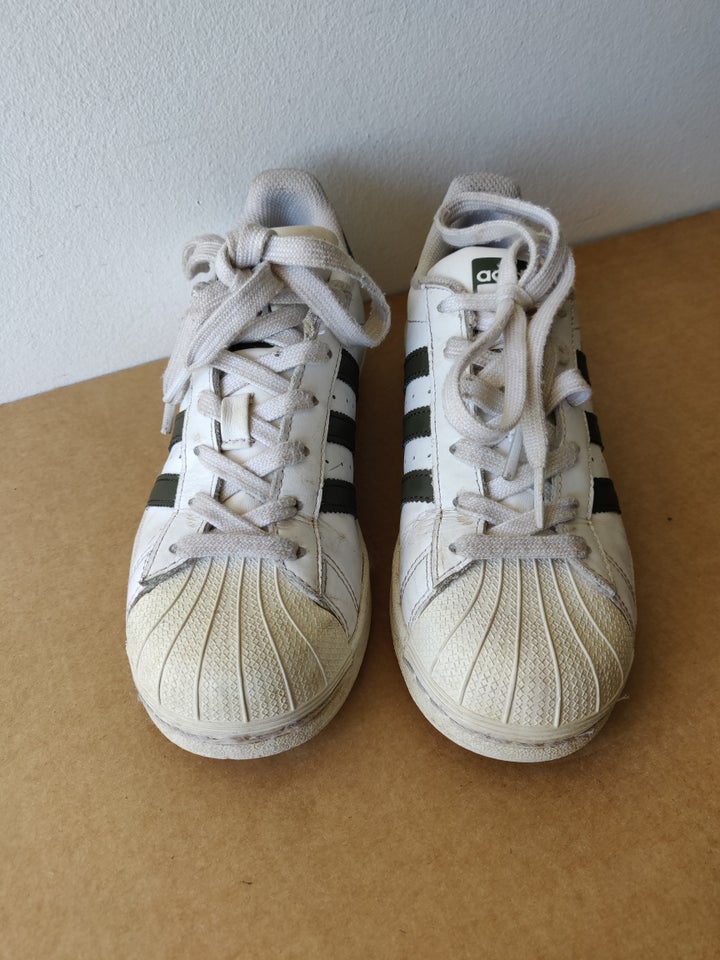 Sneakers, str. 36, adidas superstar