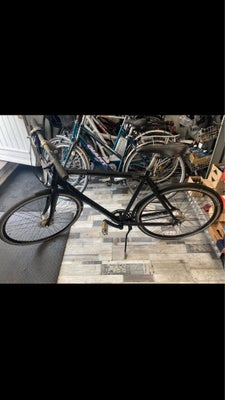 Herrecykel,  andet mærke,  
Flotte brugte cykler sælges.

Nyservicerede og fejler ingenting. 

Flere