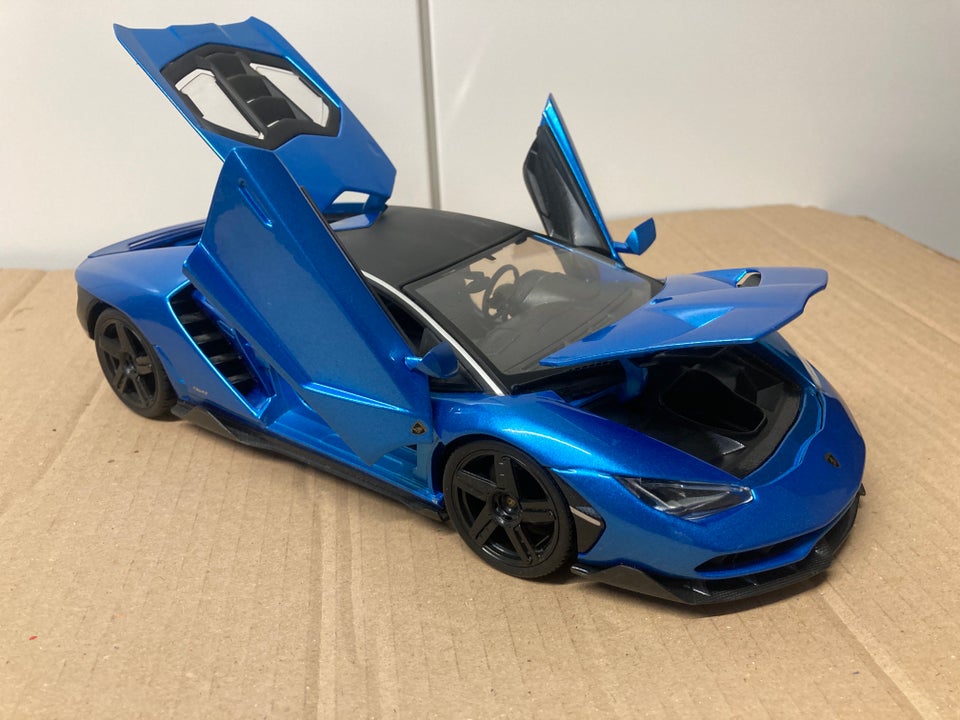 Modelbil, Lamborghini Centenario 1/18, skala 1:18