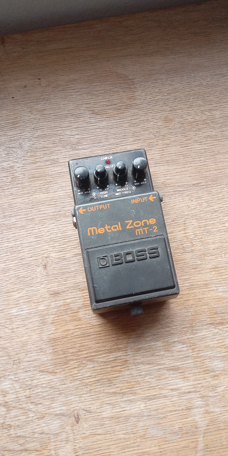 Distortion pedal, Boss Metal zone MT-2