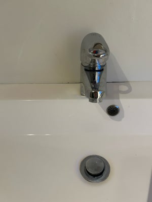 Vandhane, Gustavberg, Brugt til vask i badeværelse 