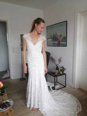 Brudekjole, OLVI’S - the lace collection, str. 38, Næsten som ny, Smukkeste vintage brudekjole, købe