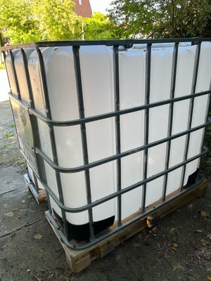 Palletank, Super smart og praktisk 1000 liter vand tank på palle 

til fx opsamling af regnvand / va