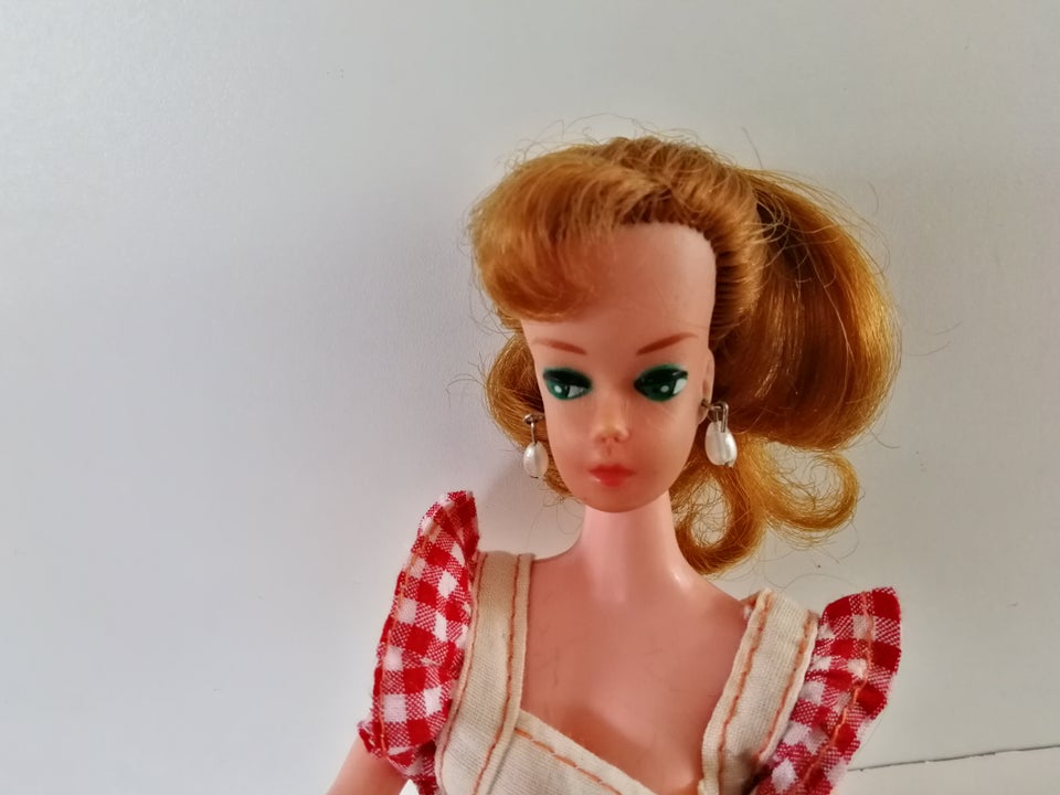 Dukker, Barbie klon.