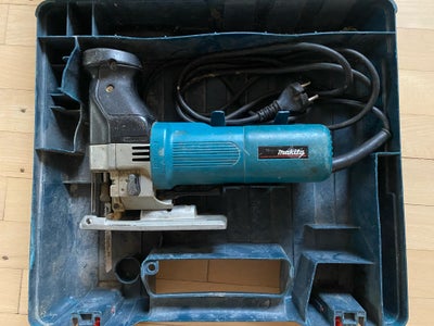 Stiksav, Makita, 

Fin Makita stiksav model 4305T.

Brugt, men fungere som den skal. 

Kasse kan med