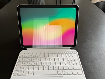 iPad 10, 64 GB, hvid, Perfekt, iPad Gen. 10 med "Apple Magic keyboard Foilo" tastatur. Købt i 2023 o