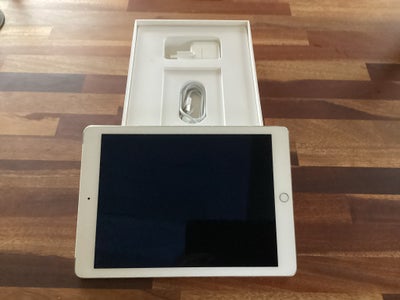 iPad Air 2, 64 GB, hvid, Perfekt, Velhold og perfekt virkende Ipad Air 64 GB, silver
Kvittering medf