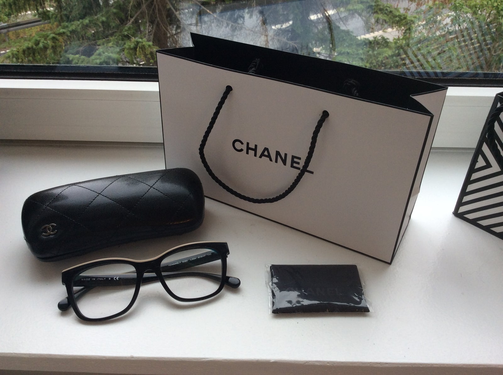 Chanel brillestel – dba.dk – Køb og af Nyt Brugt