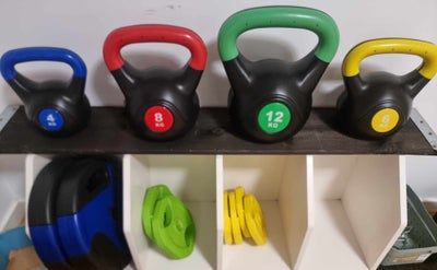 Kettlebell, 4+6+8+12 kg, Helt nye Kettlebells.
Aldrig været brugt.

Sendes ikke.
Overlevering på sjæ