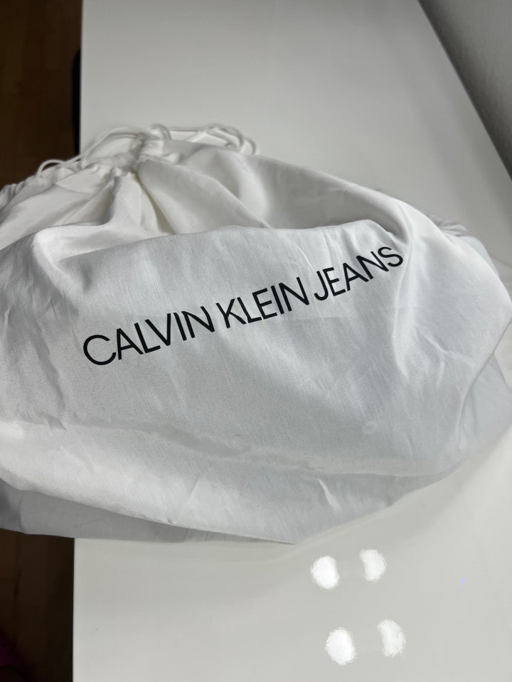 Crossbody, Calvin Klein, læder